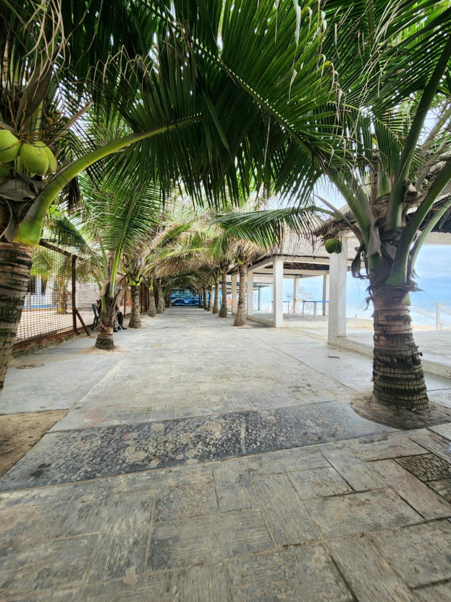 Paradise Beach Resort Lagos Exterior photo